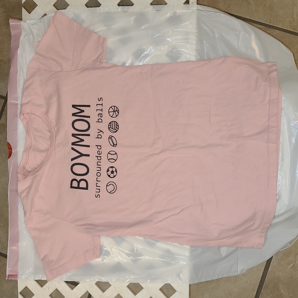 Womens - Mom's  T shirt
